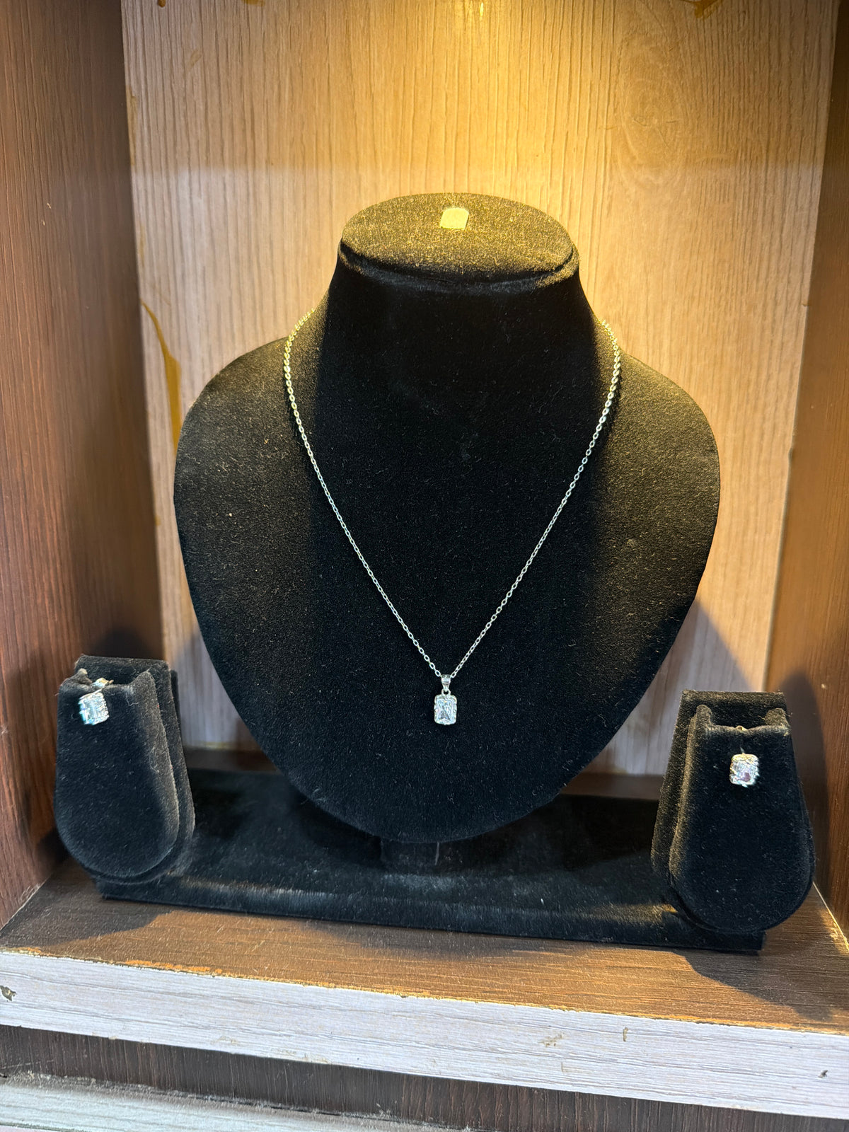 Chain pendant
