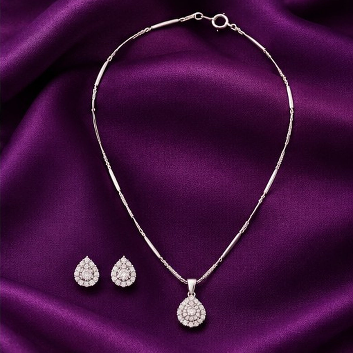 Chain pendant set